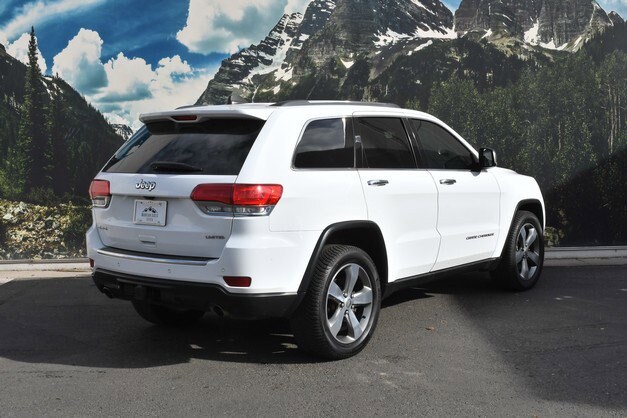 2016 Jeep Grand Cherokee Limited photo 2