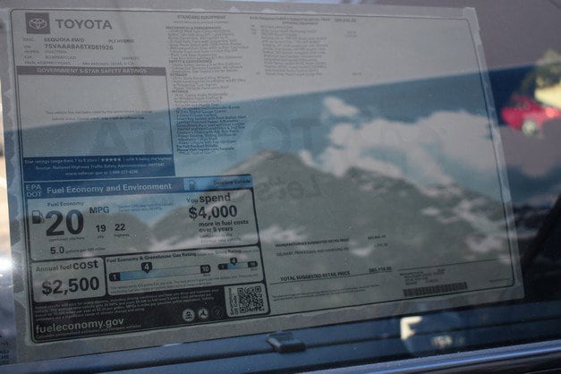 2026 Toyota Sequoia Platinum - Photo 17