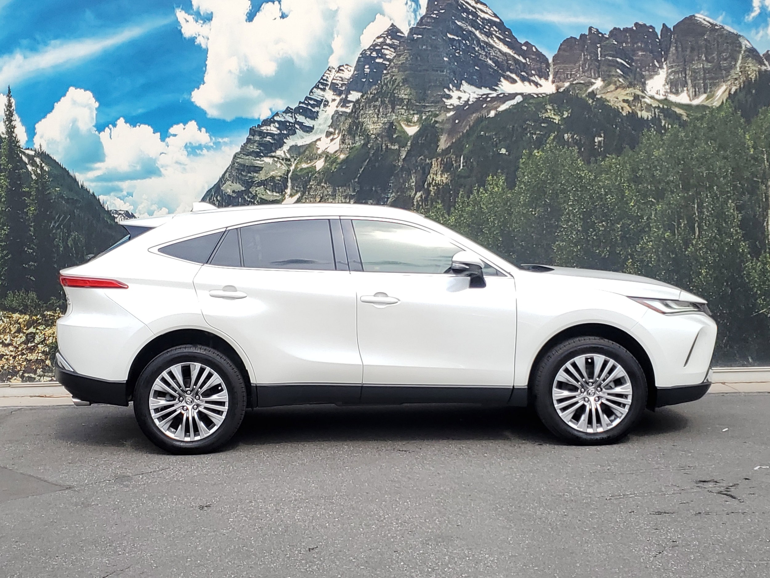 Certified 2021 Toyota Venza Limited with VIN JTEAAAAH7MJ018664 for sale in Denver, CO
