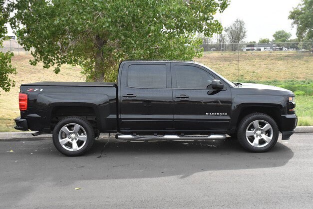 Used 2018 Chevrolet Silverado 1500 LT with VIN 3GCUKREC6JG564669 for sale in Denver, CO