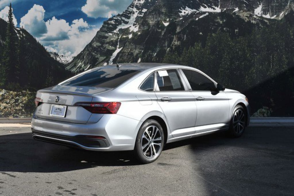 Used 2024 Volkswagen Jetta 1.5T Sport Sedan