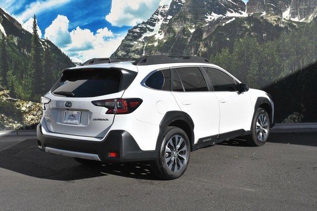 2025 Subaru Outback Limited photo 2