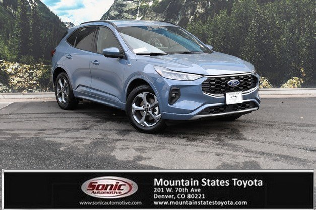 2024 Ford Escape ST-Line Select's photo