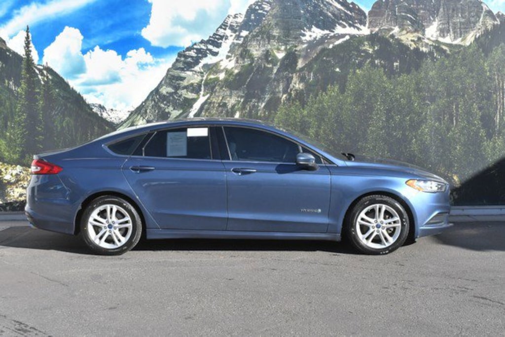 Used 2018 Ford Fusion Hybrid SE Sedan