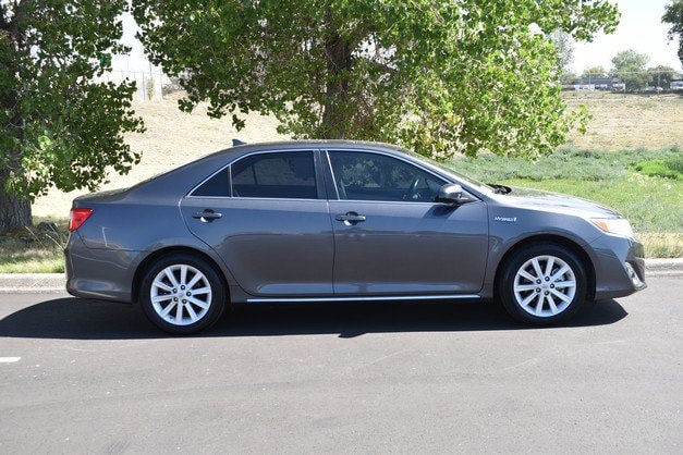 Used 2014 Toyota Camry XLE Hybrid with VIN 4T1BD1FK4EU110069 for sale in Denver, CO