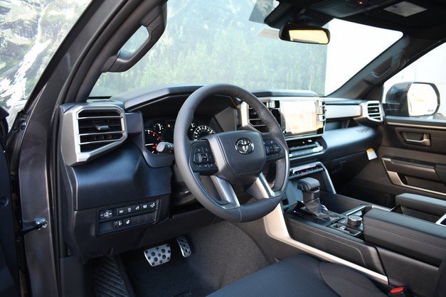 2026 Toyota Tundra SR5 - Photo 6