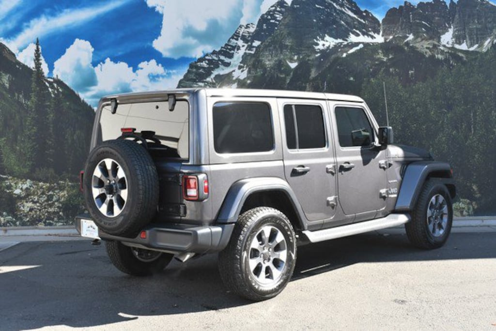 Used 2021 Jeep Wrangler Unlimited Sahara SUV