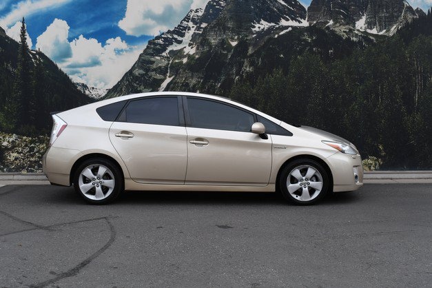 Used 2010 Toyota Prius V with VIN JTDKN3DU8A0111258 for sale in Denver, CO