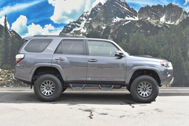 2019 Toyota 4Runner TRD Premium photo 2