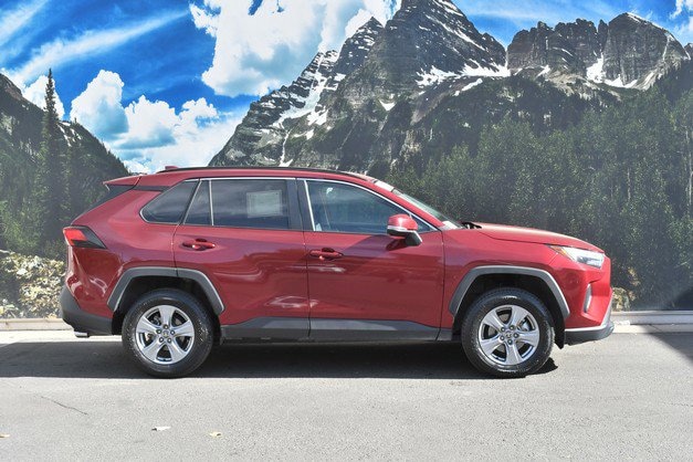 Certified 2024 Toyota RAV4 XLE with VIN 2T3P1RFV6RW470285 for sale in Northfield, Minnesota