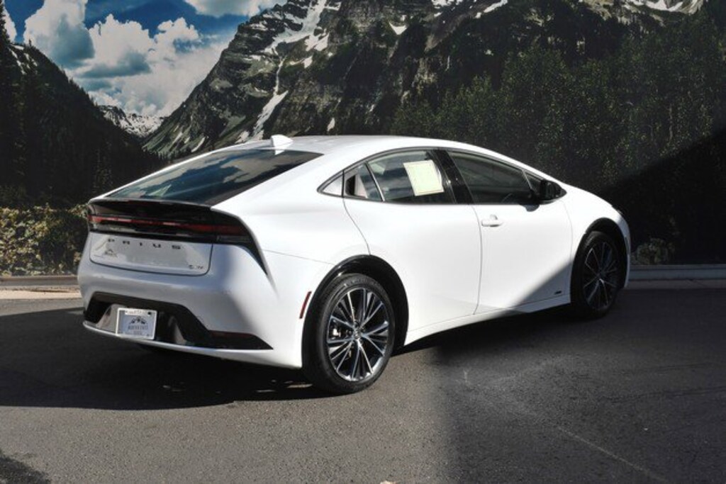 Certified 2024 Toyota Prius XLE Hatchback