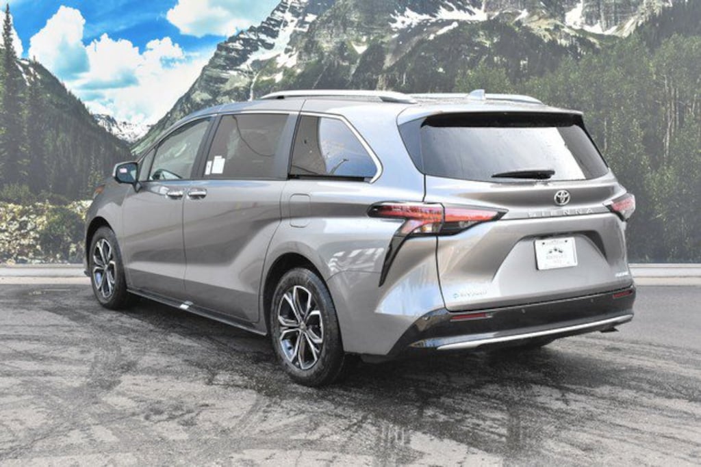 New 2026 Toyota Sienna Platinum Van Passenger Van