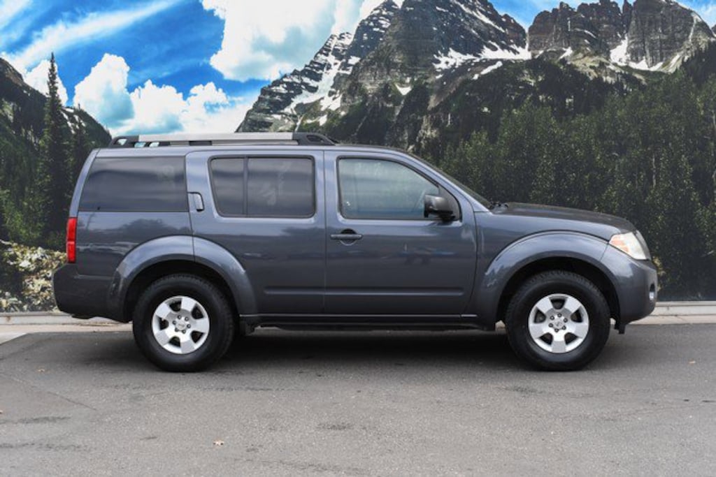 Used 2011 Nissan Pathfinder S SUV