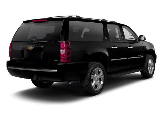 2013 Chevrolet Suburban 1500 LTZ photo 2