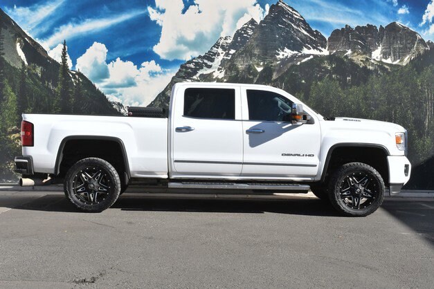 2015 Gmc Sierra Denali photo 2