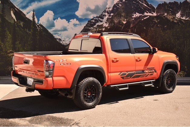 2023 Toyota Tacoma TRD Pro V6 photo 3