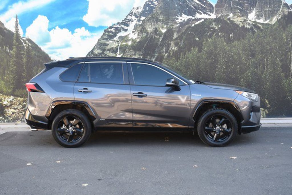 Used 2019 Toyota RAV4 Hybrid XSE SUV