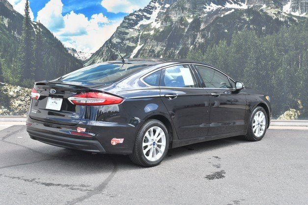 2019 Ford Fusion Energi Titanium Sedan