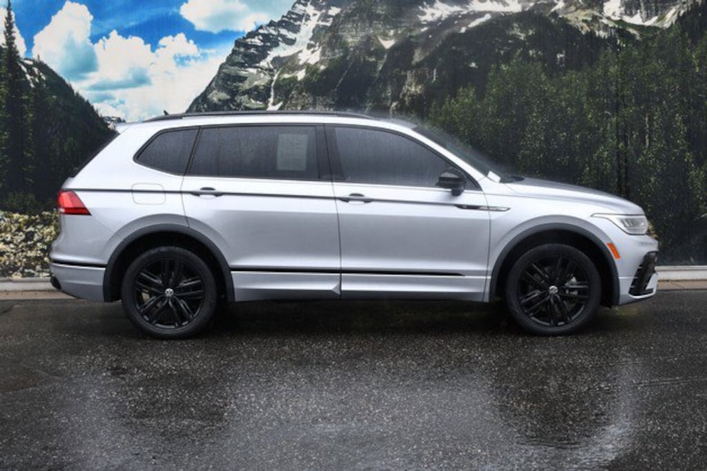 Used 2022 Volkswagen Tiguan 2.0T SE R-Line Black SUV