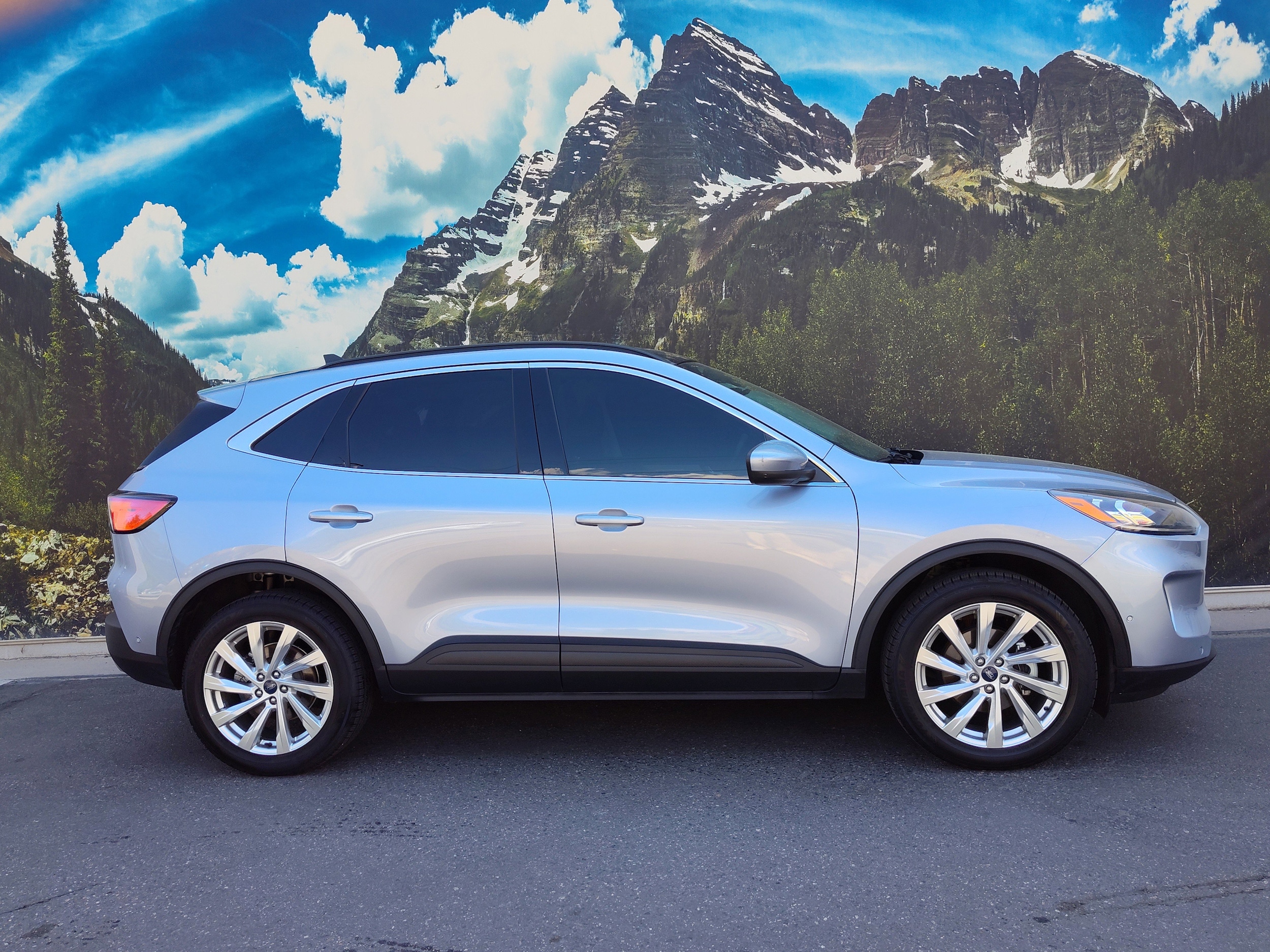 Used 2022 Ford Escape Titanium with VIN 1FMCU9J90NUA04192 for sale in Denver, CO