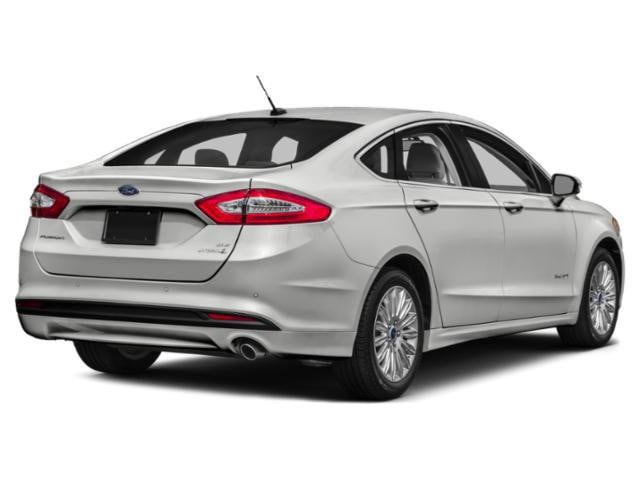 Fusion Hybrid SE Sedan