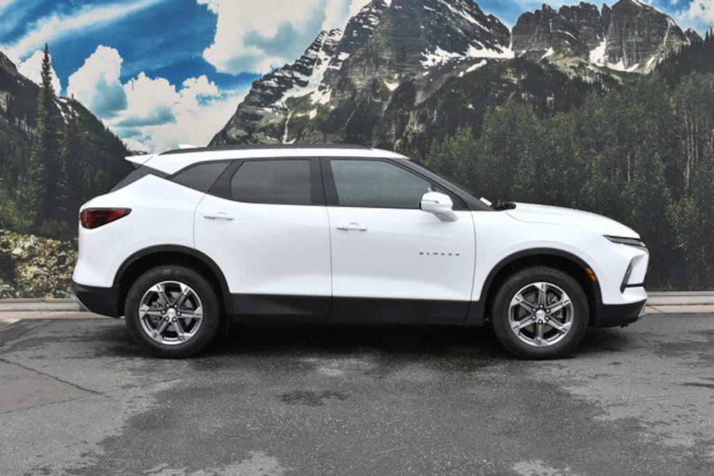 Used 2024 Chevrolet Blazer LT w/3LT SUV