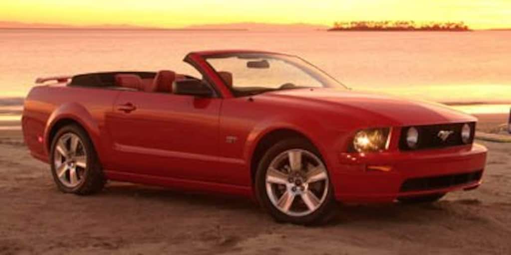 Used 2005 Ford Mustang Convertible