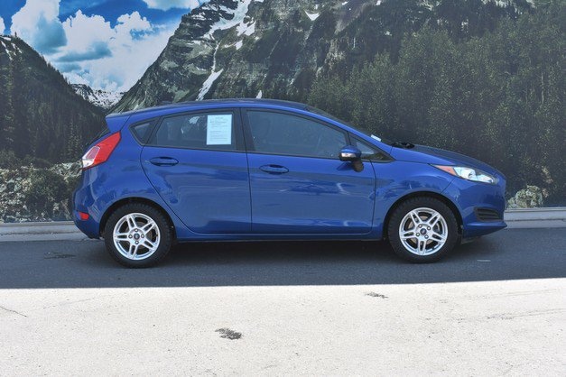 Fiesta SE Hatchback