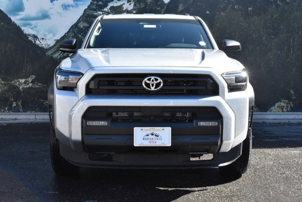 New 2025 Toyota 4Runner SR5 SUV