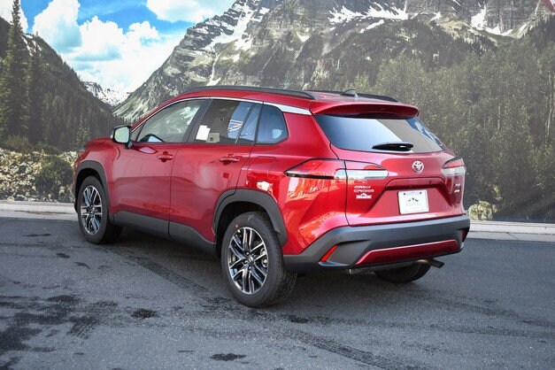 2026 Toyota Corolla Cross XLE photo 3