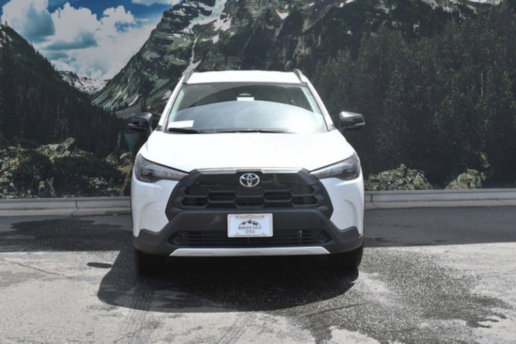 New 2026 Toyota Corolla Cross LE SUV
