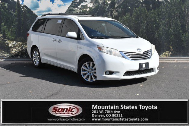 2017 Toyota Sienna XLE Premium