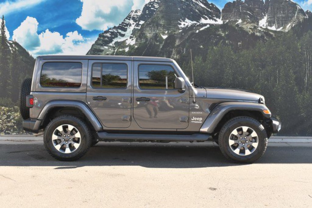 Used 2021 Jeep Wrangler Unlimited Sahara SUV