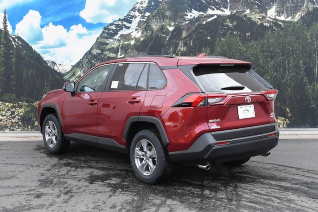 New 2025 Toyota RAV4 XLE SUV