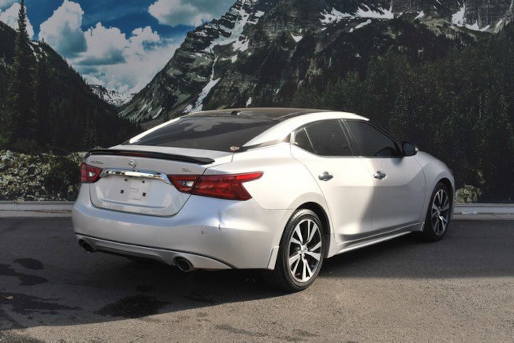 Used 2017 Nissan Maxima 3.5 SL Sedan