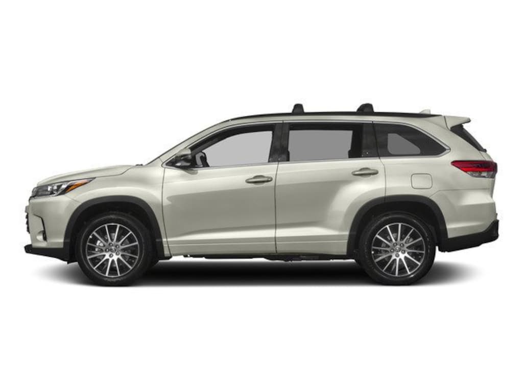 Used 2017 Toyota Highlander SE V6 SUV