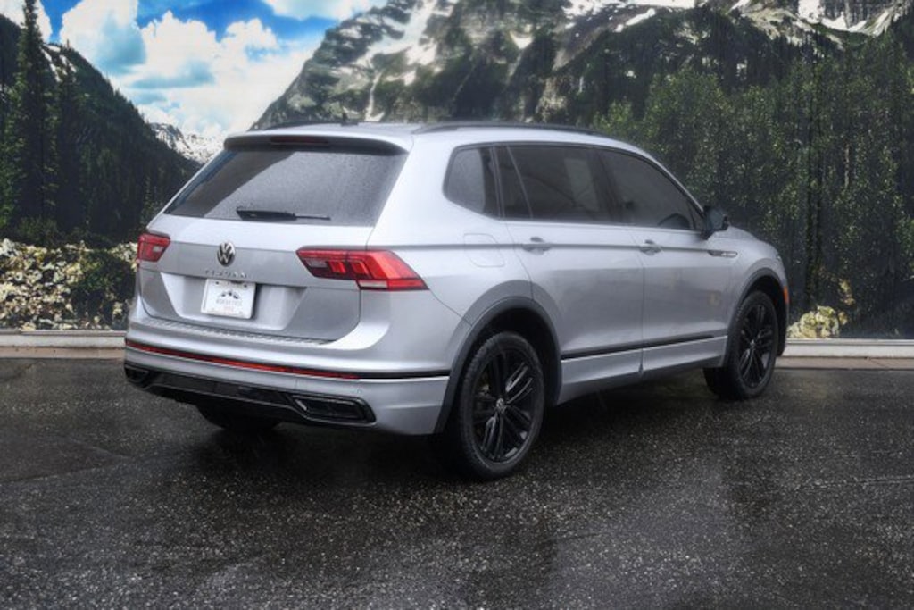 Used 2022 Volkswagen Tiguan 2.0T SE R-Line Black SUV