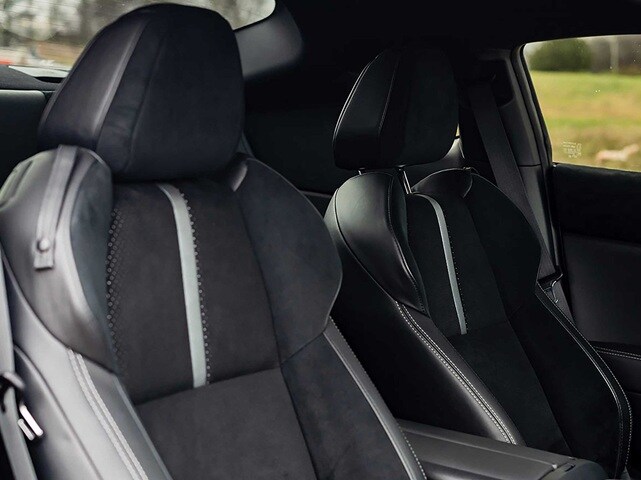 GR86 interior front seats