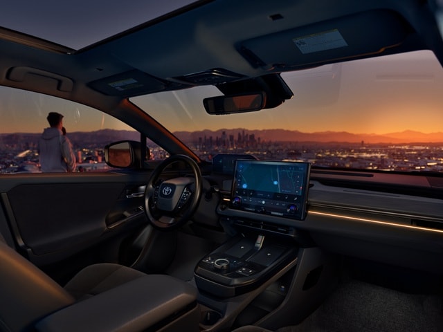 Interior center console of a Toyota C-HR XSE