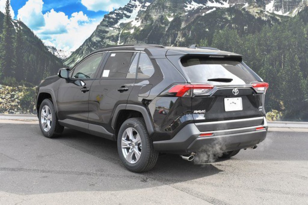 New 2025 Toyota RAV4 XLE SUV