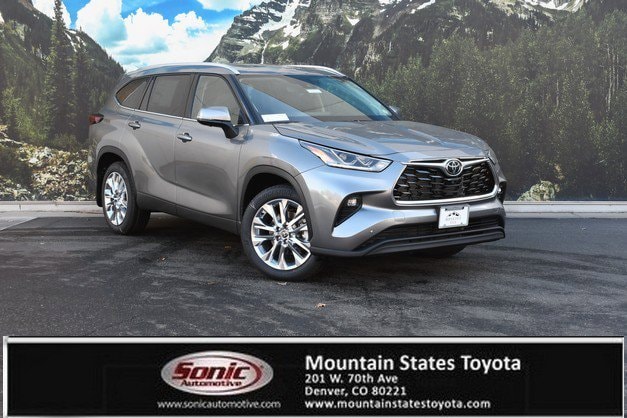 2026 Toyota Highlander Limited's photo