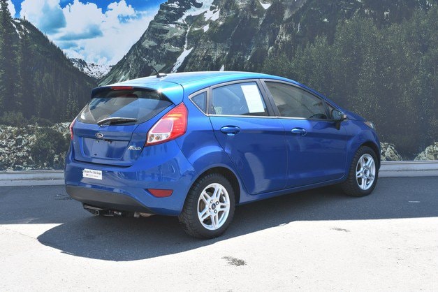 Fiesta SE Hatchback