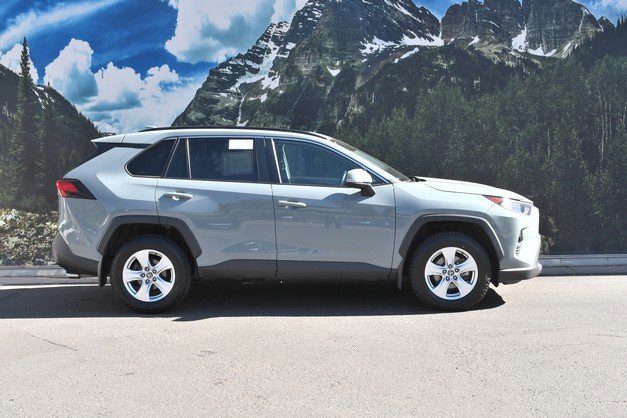 Certified 2021 Toyota RAV4 XLE with VIN 2T3P1RFV6MW223051 for sale in Northfield, Minnesota