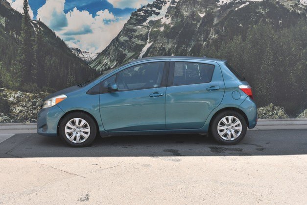 Yaris L Liftback
