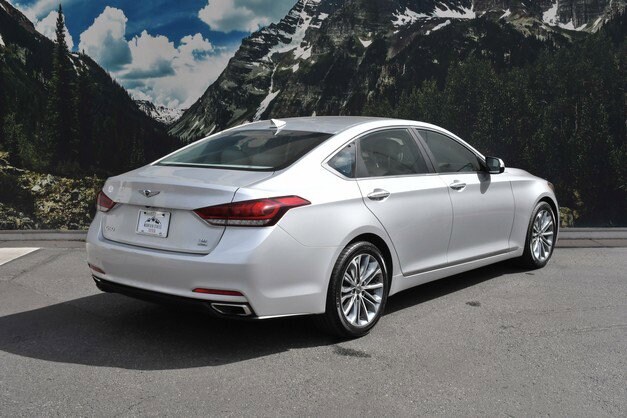 2017 Genesis G80 3.8 photo 2
