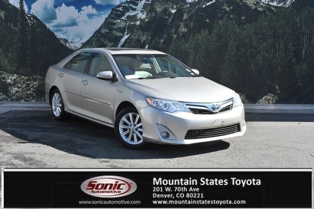 2014 Toyota Camry XLE Hybrid