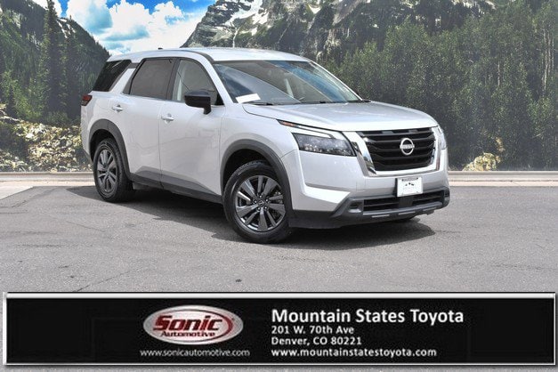 2024 Nissan Pathfinder S 4WD's photo