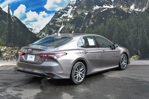 2024 Toyota Camry XLE photo 2