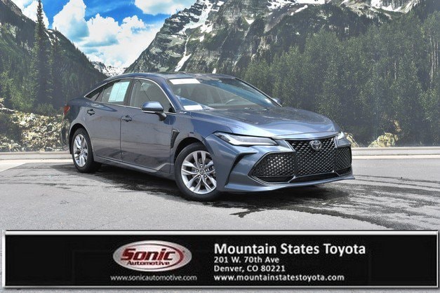 Avalon XLE Sedan