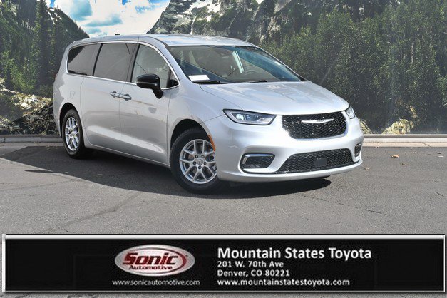  Chrysler Pacifica